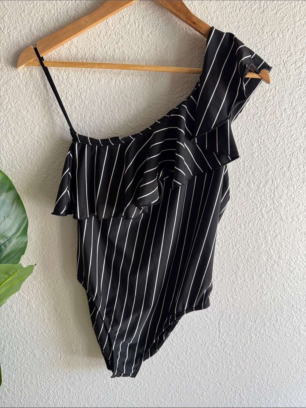 SHEIN Black & White One-Shoulder Ruffle Stripe Bodysuit